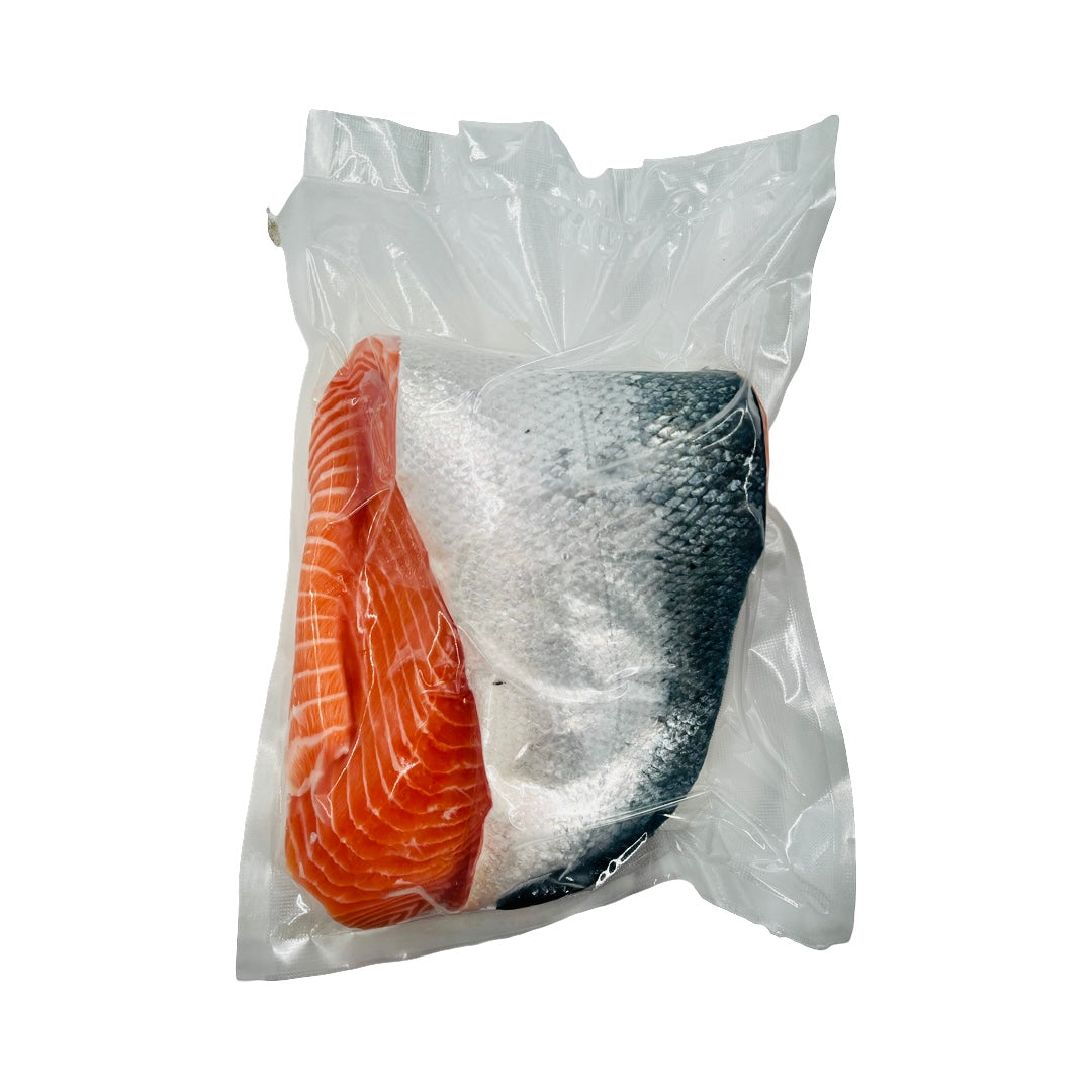 FÆRØSK laksefilet ca. 1,55 kg (hele sider) - 3 STK (ca. 4,7 kg)